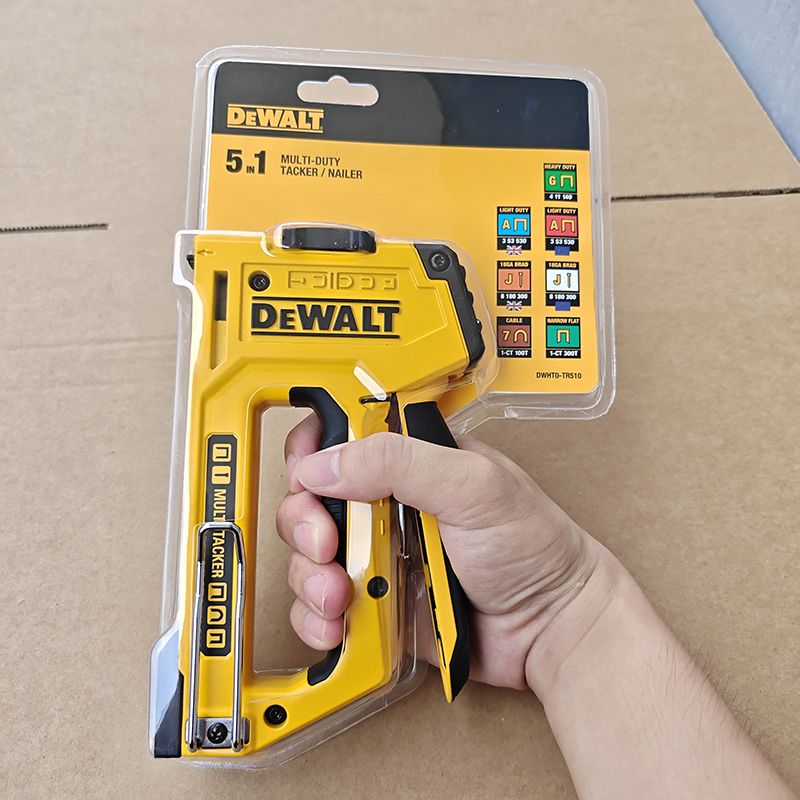DeWALT DWHT0-TR510 5-in-1 Manu – Stapler Heavy Duty Bewertung und Preis